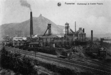 Frameries Crachet 2.jpg